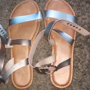Cute sandals w/ straps